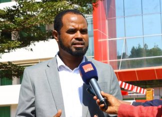 “አሚኮ በተለያዩ ቋንቋዎች የሚያስተናግዳቸው ዘገባዎች የሕዝቦችን ትስስር የሚያጠናክሩ ናቸው” የደቡብ ሬዲዮ እና ቴሌቪዥን ድርጅት ሥራ አሥፈጻሚ ዘላለም ገነሞ