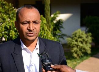 “የሥራ ኀላፊዎች ራሳቸውን ለመፈተሽ እና ብልሹ አሠራሮችን ለማረም ዝግጁ መኾን አለባቸው” የደብረ ማርቆስ ከተማ አሥተዳደር