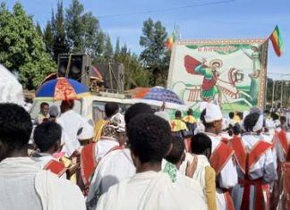 በደብረ ማርቆስ ታቦታት ወደ ባሕረ ጥምቀት እየወረዱ ነው።