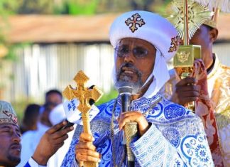 ሥርዓተ ጥምቀት በባሕር ዳር በልዩ ድምቀት እየተካሄደ ነው።