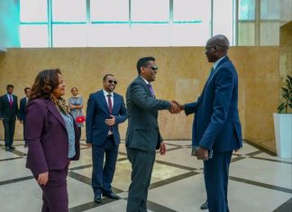 የደቡብ ሱዳን ሕዝቦች ነጻነት ንቅናቄ ዋና ጸሐፊ ፒተር ላም ቦዝ በብልጽግና ፓርቲ ጉባዔ ለመሳተፍ አዲስ አበባ ገቡ።