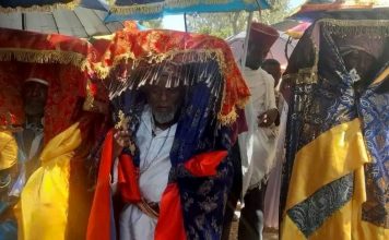 ጥበብ የሚቀዳባት፣ ታሪክ የመላባት- ዋሸራ