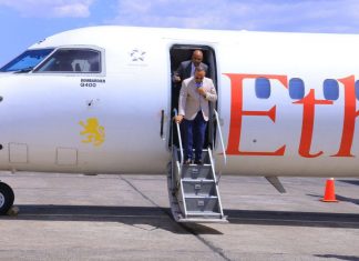 የፌደራል ከፍተኛ ሥራ ኀላፊዎች ሀገር አቀፍ የሕዝብ ኮንፈረንስ ለማካሄድ ጎንደር ከተማ ገቡ።