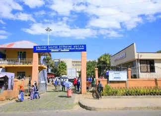 በደብረ ታቦር አጠቃላይ ስፔሻላይዝድ ሆስፒታል የጽኑ ሕሙማን ሕክምና መሰጠቱ ከእንግልት እንደታደጋቸው ታካሚዎች ተናገሩ ።