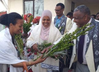 የፌዴራል ከፍተኛ የሥራ ኀላፊዎች ኮምቦልቻ ከተማ ገቡ።