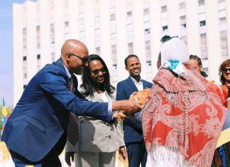 የአዲስ አበባ ከተማ አሥተዳደር የትንሳኤ በዓልን ምክንያት በማድረግ የማዕድ ማጋራት ሥነ ሥርዓት አካሄደ።