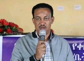 በሰሜን ጎንደር ዞን ” የጥፋት እጆች እና መዘዞቹ” በሚል መሪ መልዕክት ሕዝባዊ የሰላም ውይይት እየተካሄደ ነው።