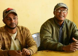 የታጠቁ ኃይሎች ለሰላም ዝግጁ እንዲኾኑ የደብረ ማርቆስ ከተማ ነዋሪዎች ጠየቁ፡፡