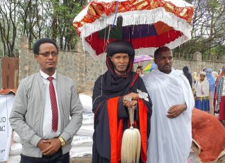 የተቸገሩ ወገኖችን መደገፍ የሰብዓዊነት ግዴታችን ነው ።