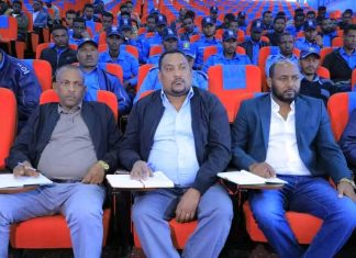 የሕዝቡን ሰላማዊ እንቅስቃሴ ለማሳለጥ እየተሠራ መኾኑን የደብረ ብርሃን ከተማ አሥተዳደር ሰላም እና ጸጥታ መምሪያ አስታወቀ።