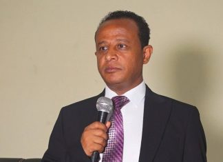 “ጎንደር ያገኘቻቸውን የልማት እድሎች በአግባቡ ለመጠቀም ሁሉም ነዋሪዎች ሊያግዙ ይገባል” ተቀዳሚ ምክትል ከንቲባ ቻላቸው ዳኘው።