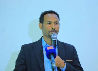 “በትምህርት እጦት በተሰበረ ማኅበረሰብ ዘንድ የሚፈጠረው አደጋ አሁናዊ ብቻ ሳይኾን ዘመን ተሻጋሪ ነው” የደቡብ ወሎ ዞን ዋና አሥተዳዳሪ