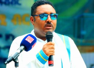 ”በጨለማ ውስጥ ብርሃን በሚታያቸው መሪዎች በሚሠሩ ሥራዎች ሀገር ይሻገራል” ድረስ ሳህሉ (ዶ.ር)