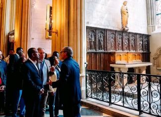 ጠቅላይ ሚኒስትር ዐቢይ አሕመድ በፓሪስ የሚገኘውን የኖትረዳም ካቴድራልን ጎበኙ።