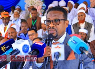 ፍላጎትን በኃይል ለማስፈጸም የሚደረጉ የትጥቅ ትግሎች ኢትዮጵያውያንን ዋጋ እያስከፈሉ ነው ሲሉ ቀሲስ ታጋይ ታደለ ተናገሩ።