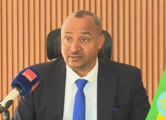 የዜጎችን የመኖሪያ ቤት መስሪያ ቦታ ጥያቄ ለመመለስ በትኩረት እየሠራ መኾኑን የደብረ ማርቆስ ከተማ አሥተዳደር አስታወቀ።