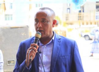 የተቀዛቀዘውን ምጣኔ ሀብት ማነቃቃትን ያለመ የንግድ ትርዒት እና ባዛር በደብረ ታቦር ከተማ ተጀምሯል።