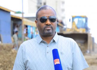 ምክትል ርእሰ መሥተዳድር አብዱ ሁሴን (ዶ.ር) በመካነ ሰላም ከተማ የሚገነቡ የመሠረተ ልማት ሥራዎችን ጎበኙ።