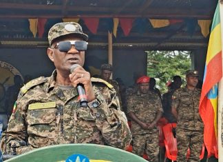 የምሥራቅ ዕዝ በብርሸለቆ የውትድርና ትምህርት ቤት ለ2ኛ ዙር ያሠለጠናቸውን የዕዙ መሪዎች አስመረቀ።