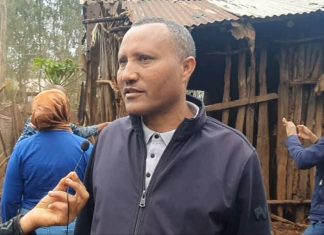 በምዕራብ ጎጃም ዞን የአቅመ ደካሞችን እና ቤት በመጠገን እና በአዲስ በመሥራት የዜጎችን ሕይዎት የመታደግ ሥራ እየተሠራ ነው።