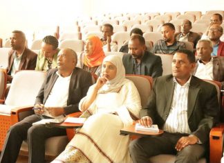 በአማራ ክልል በ2017 በጀት ዓመት 370 ነጥብ 6 ቢሊዮን ብር ጥቅል ምርት ተገኝቷል።