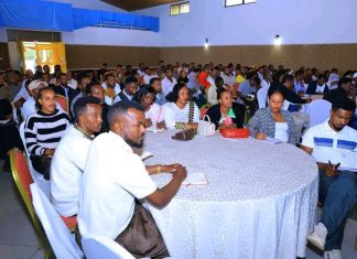 ለሕዝብ ተጠቃሚነት እንደሚሠሩ ጀማሪ እና መካከለኛ መሪዎች ገለጹ።