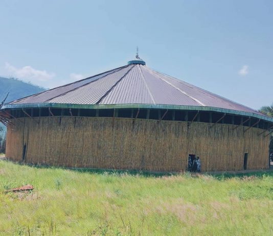 ሀገር በቀል ውብ የኪነ ሕንፃ ጥበብ የሚታይበት የጡሩሲና መስጅድ።