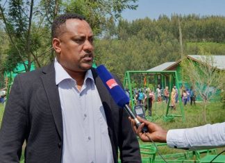 በደብረ ብርሃን ከተማ ዛሬ የ2018 የትምህርት ዘመን በሁሉም ትምህርት ቤቶች ተጀምሯል።