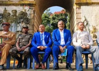 ብሔራዊ የሠንደቅ ዓላማ ቀን በደብረ ማርቆስ ከተማ ንጉሥ ተክለ ሃይማኖት ዓደባባይ ተከበረ።