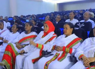 ሀገር ተረካቢ ሕጻናት ከችግር ተላቀው የተሻለ ሕይዎት እንዲኖሩ የዜግነት ግዴታችንን እንወጣ። 