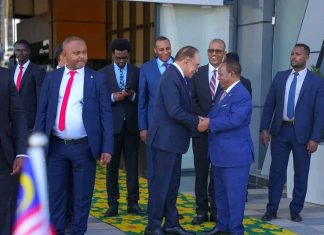 ኢትዮጵያ የቀጣናው የኃይል ማዕከል ለመኾን እያደረገች ያለውን ጥረት የማሊዥያው ጠቅላይ ሚኒስትር አንዋር ኢብራሒም አደነቁ።