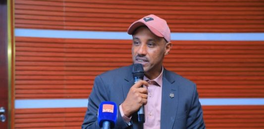 የውስጥ ባንዳዎችን አምርሮ መታገል ይገባል።