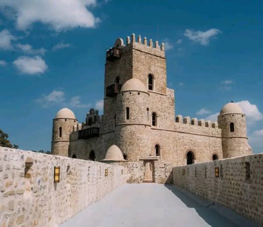 “ዙፋን የረጋብሽ፣ ሥልጣኔ ያበበብሽ”