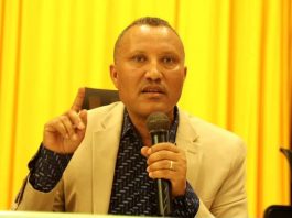 ሰላምን ከማረጋጋት በሻገር ከኅብረተሰቡ የሚነሱ ጥያቄዎችን ለመፍታት ቁርጠኛ መኾኑን የምዕራብ ጎጃም ዞን ገለጸ።