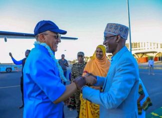 ምክትል ጠቅላይ ሚኒስትር ተመስገን ጥሩነህ የልማት ሥራዎችን ለመጎብኘት ሠመራ ሎጊያ ከተማ ገብተዋል።