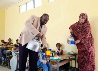 በከሚሴ ከተማ አሥተዳደር የተማሪዎች ምገባ ተጀመረ።