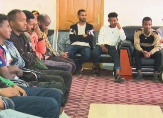 በደብረ ማርቆስ የሰላም ጥሪን ተቀብለው ከመጡ ታጣቂዎች ጋር ውይይት ተካሂዷል።