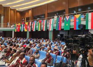 በሆሳዕና ከተማ የምክክር መርሐ ግብር እየተካሄደ ነው።