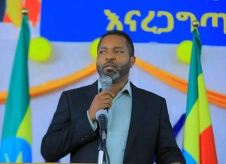 በእንጅባራ ከተማ ሥልጠናቸውን በመከታተል ላይ የሚገኙ መሪዎች የከተማዋን የልማት እንቅስቃሴ ጎበኙ።