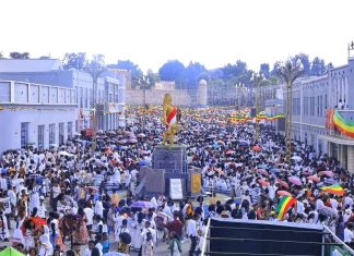 “በሙሽርነቷ ያለች፤ በክብሯ የኖረች”