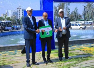 ባሕር ዳር ከተማ አሥተዳድር በቢኬጅ የተገጣጠሙ ዘመናዊ አውቶብሶችን ተረከበ።