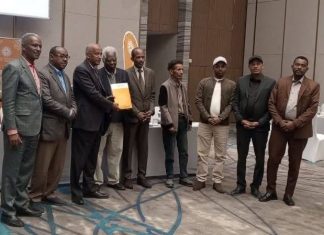 የአፋሕድ ከፍተኛ አመራሮች አጀንዳቸውን ለሀገራዊ ምክክር ኮሚሽን አስረከቡ።