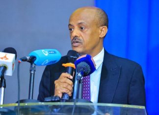 “ከችግሮች በላይ ኾኖ ለልማት መሥራት ይገባል” ርእሰ መሥተዳድር አረጋ ከበደ