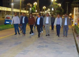 የባሕር ዳር ከተማ አሥተዳደር ከፍተኛ መሪዎች በጎንደር ከተማ የተሠሩ የልማት ሥራዎችን ጎበኙ።