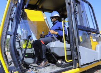 ማኅበረሰቡ የኮሪደር ልማቱን ጥቅም በመገንዘብ እገዛ እያደረገ ነው።