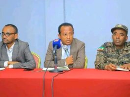 55 ሚሊዮን ብር የሚገመት ነዳጅ በሕገ ወጥ መንገድ ለግብይት ሊቀርብ ሲል መያዙን የአማራ ክልል ንግድ እና ገበያ ልማት ቢሮ አስታወቀ።