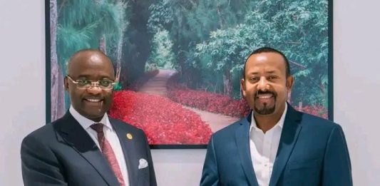 ጠቅላይ ሚኒስትር ዐቢይ አሕመድ (ዶ.ር) ከአፍሪኤግዚም ባንክ ፕሬዝዳንት ጆርጅ ኢሎምቢን ( ዶ.ር) ጋር ተወያዩ።