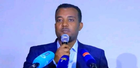“የተመራማሪዎች እና ባለሙያዎች ሥራ በአርሶአደሮቹ ደጅ ላይ መኾን አለበት” የግብርና ቢሮ ኀላፊ ደረጀ ማንደፍሮ