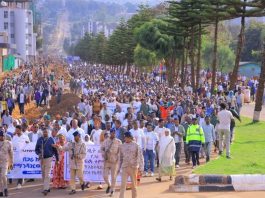 በደቡብ ኢትዮጵያ ክልል ሀገራዊ ለውጡን የሚደግፍ ሕዝባዊ ሰላማዊ ሰልፍ እየተካሄደ ነው።