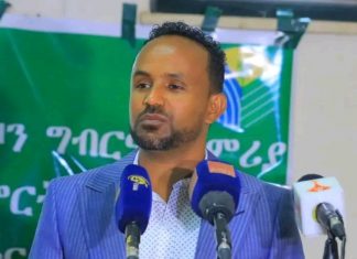 የአፈር ማዳበሪያ እና ምርጥ ዘር እያሰራጨ መኾኑን ሰሜን ጎጄም ዞን አስታወቀ።